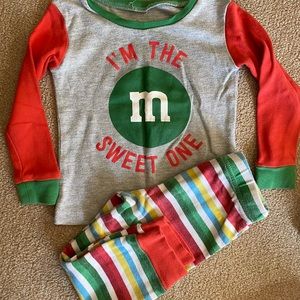 2 pajamas sets and 2 pants